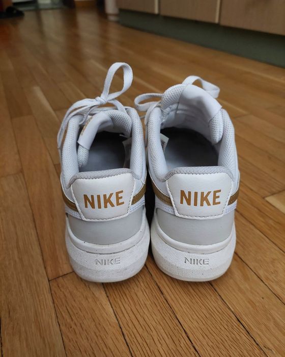 Кецове Nike Court Vision Alta, размер 36 / 36.5