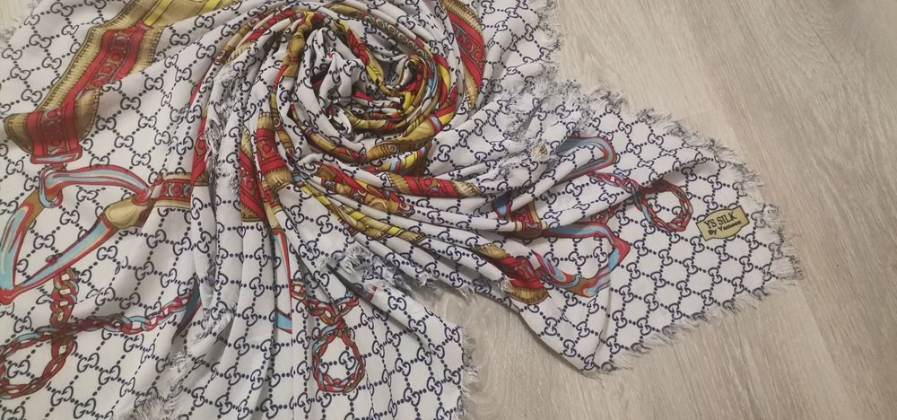 Gucci дамски шал