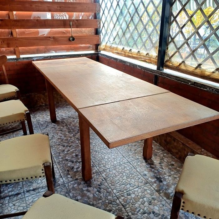 Masă extensibilă  si scaune