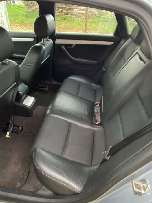 Dezmembrez Audi a4 b6 3.0 benzina