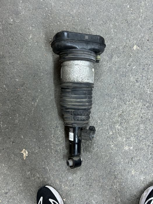 Perna suspensie aer bmw X7 G07 dreapta spate 2019-2022