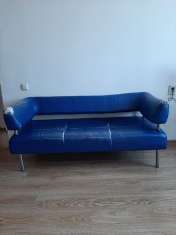 Продам       диван