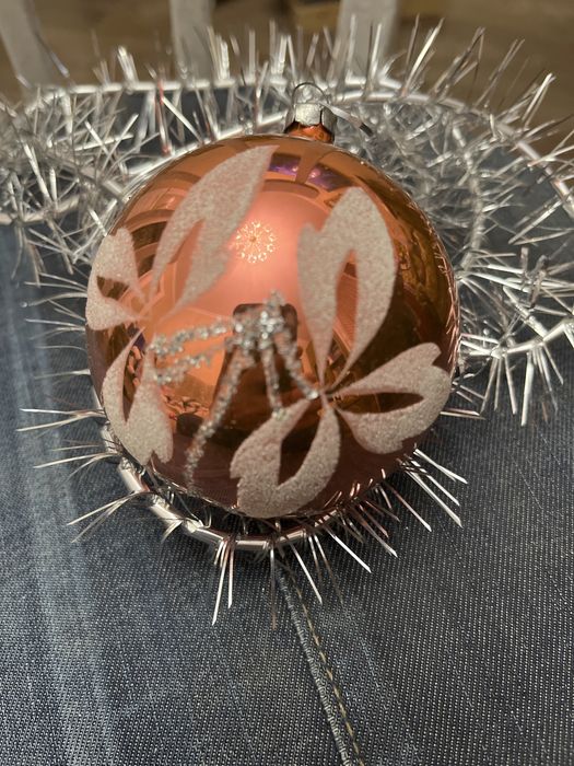 Продам елочную игрушку