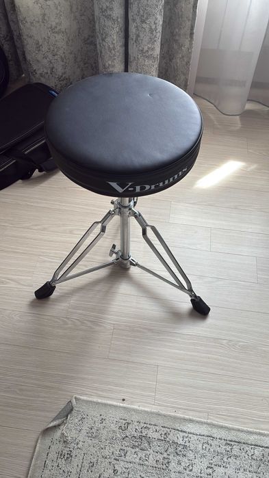 Стул для барабанщика Roland DAP