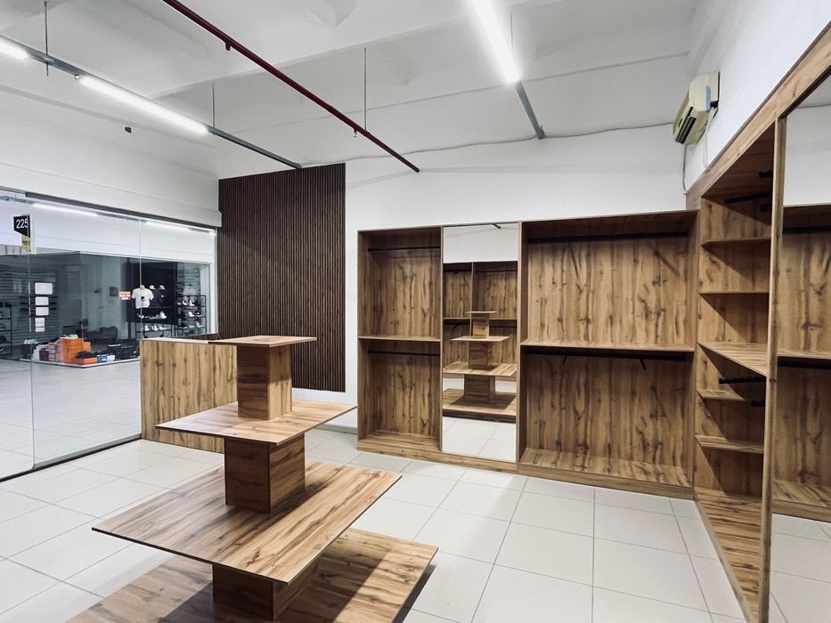 Шкаф.            ..