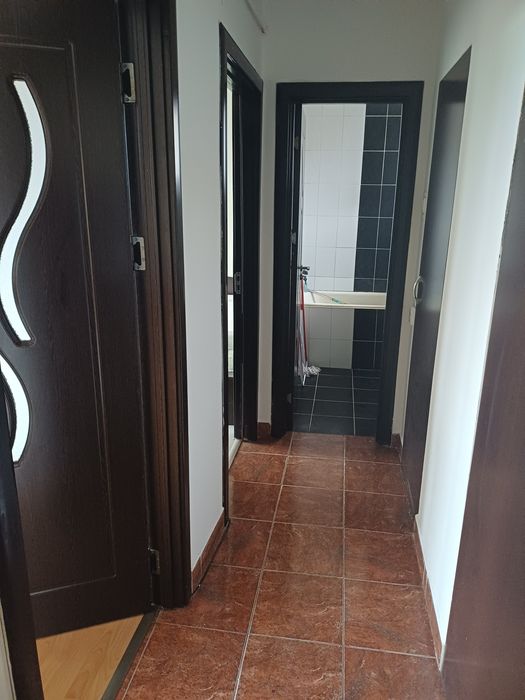 Vand apartament cu 3 camere ,68 mp, etaj 4/4,zona Garii