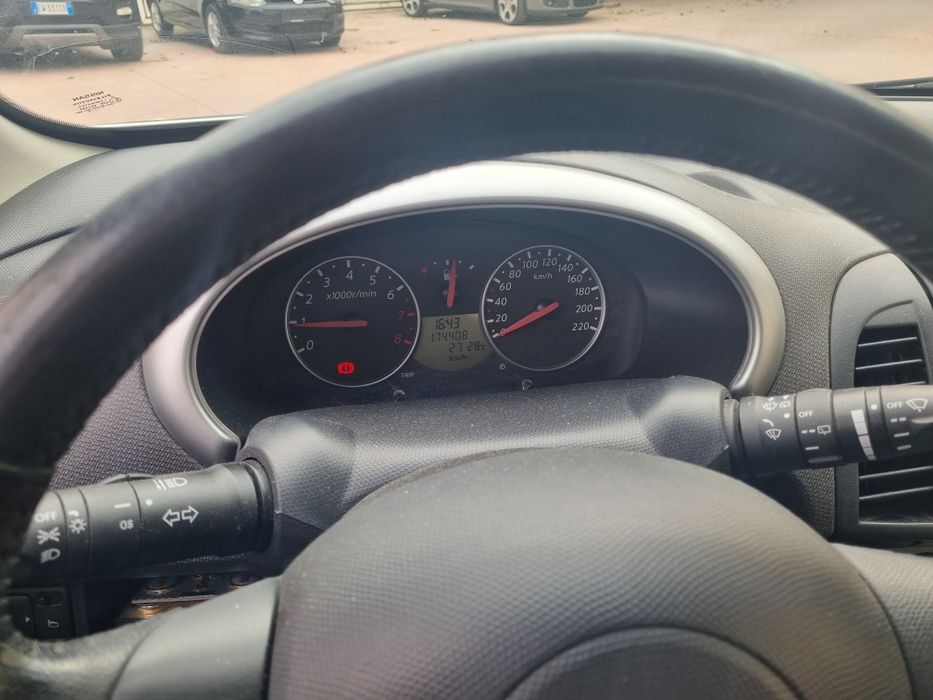 Vand Nissan Micra