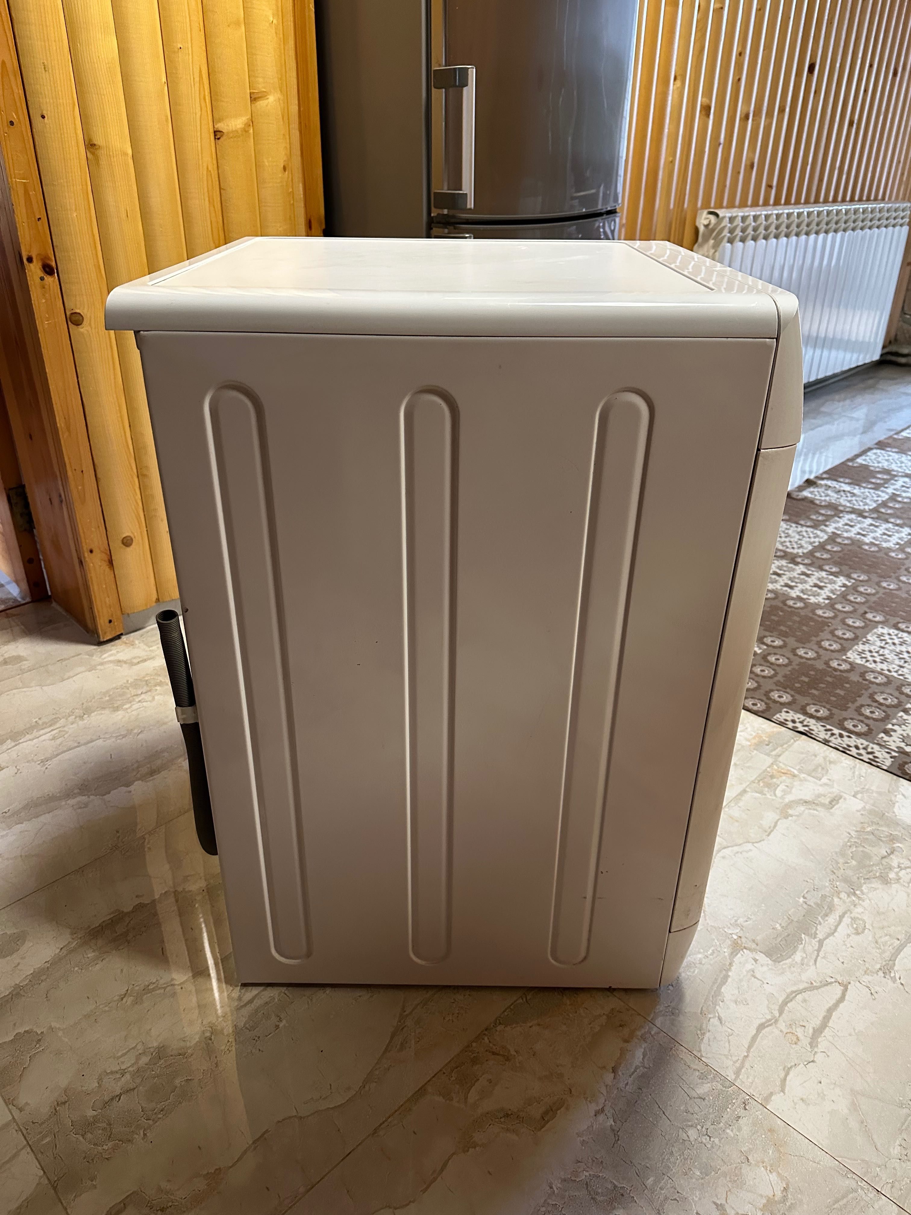 Indesit innex- пералня