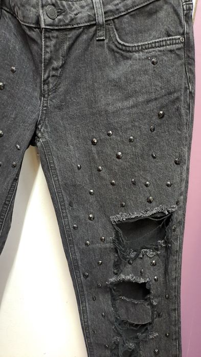 Черни дънки Guess Merilyn 3 Zip Skinny Low с капси и накъсани детайли