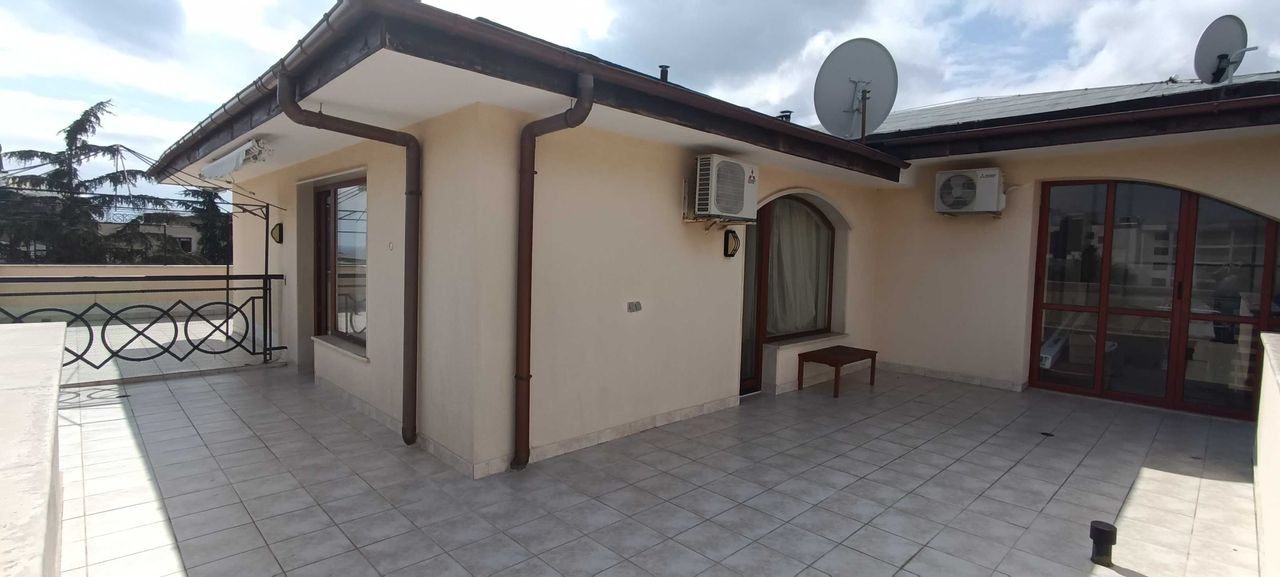Продава се Мезонет в к.к. Златни пясъци - 208 кв.м за 1419 €/кв.м - Снимка #20