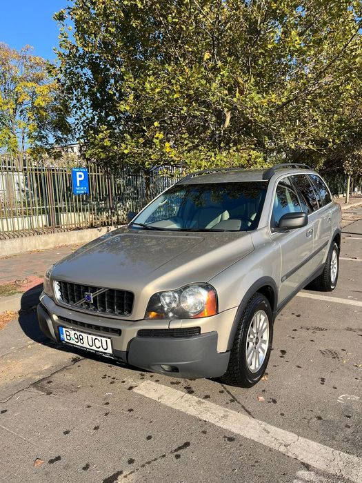 Volvo XC 90 Masina arata si functioneaza bine.