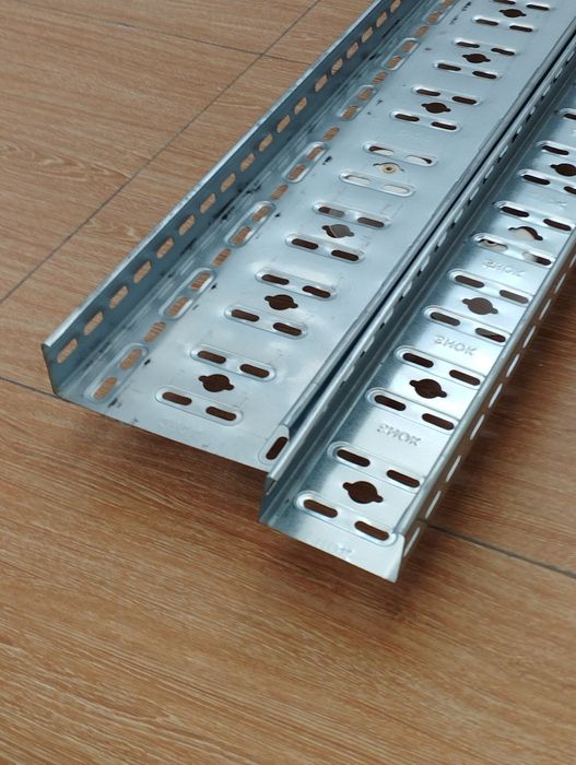 Лоток перфорированный оцинкованный в ассортименте