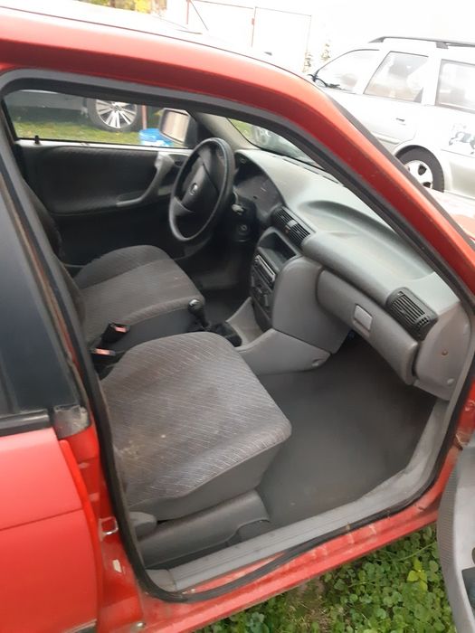 De vanzare  sau piese schimb