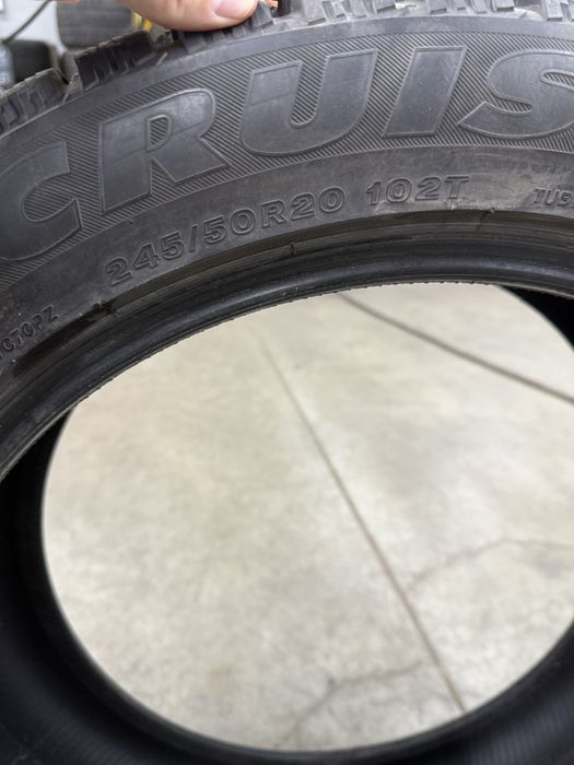 Шины зимные продаю