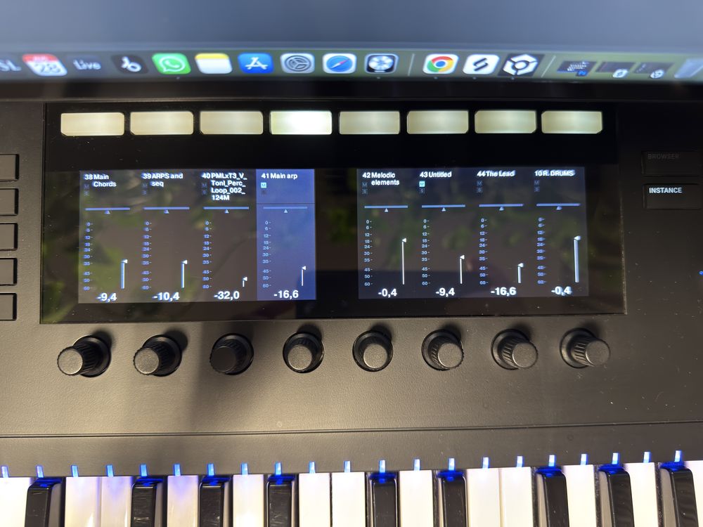 Komplete KONTROL S49 MK2