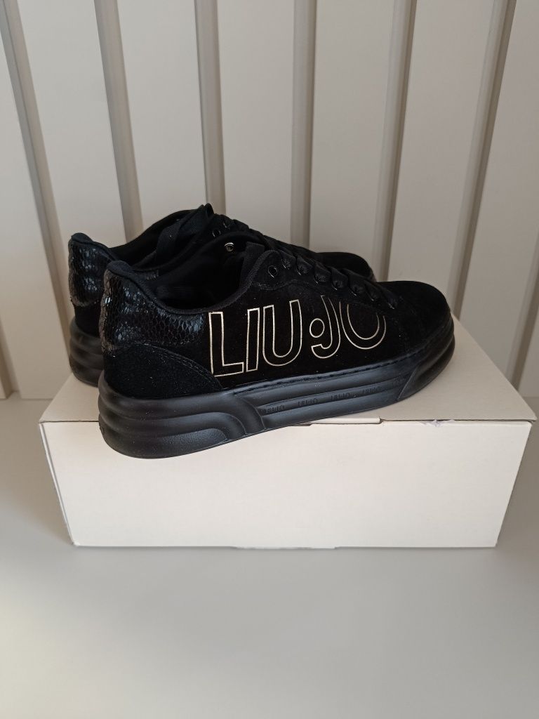 Оригинални обувки на Liu jo