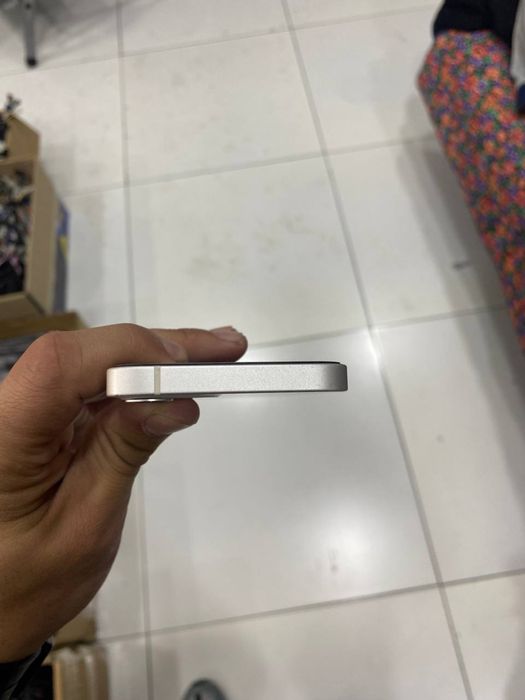 Iphone 12 mini holati yaxshi