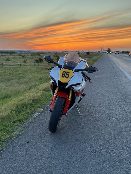 YAMAHA R1 2023 60 th anniversary