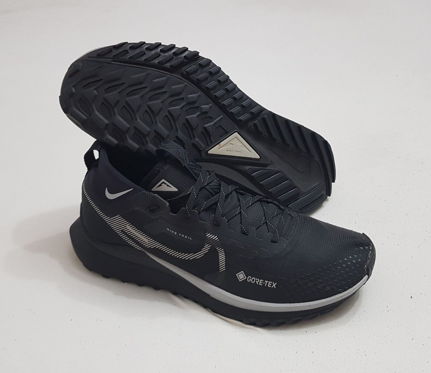 Nike React Pegasus Trail 4 GTX Gore-Tex Black Wolf Grey, Nr. 45, 5 EU