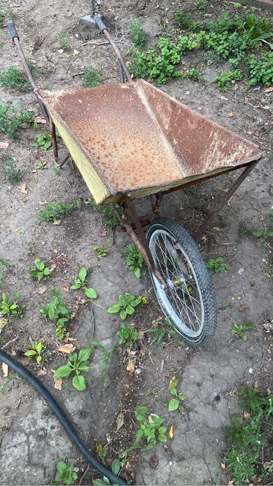 Продам тележку на Хозяйство!