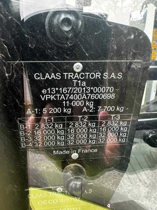 Tractor Claas Arion 630