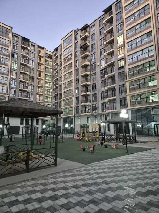 Продаётся 3-комнатная квартира на ул. Шота Руставели