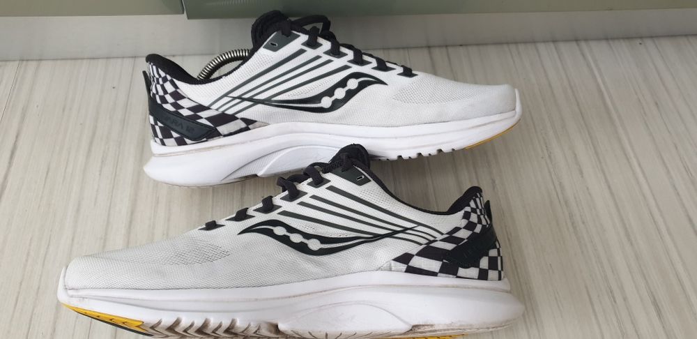 Saucony Kinvara 12 UK 8.5  / 43/27.5см ОРИГИНАЛ! Мъжки Маратонки!