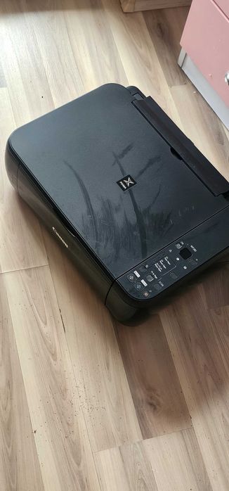 Продава се принтер