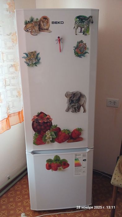 Продам холодильник, срочно!