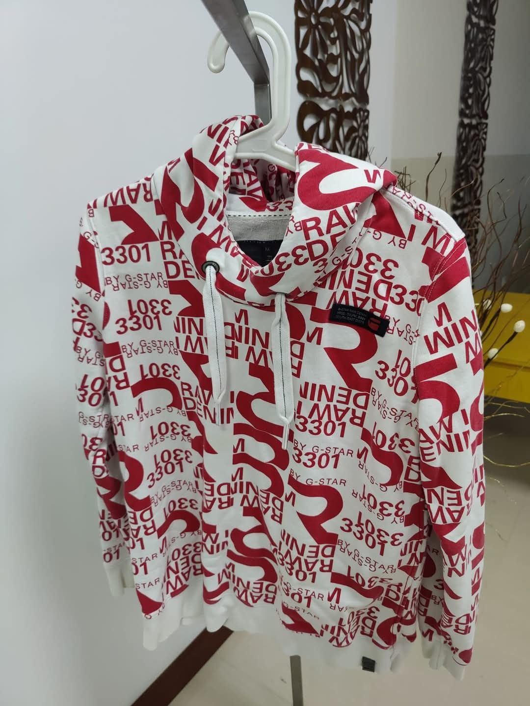 Лот дамски суитчъри S/M