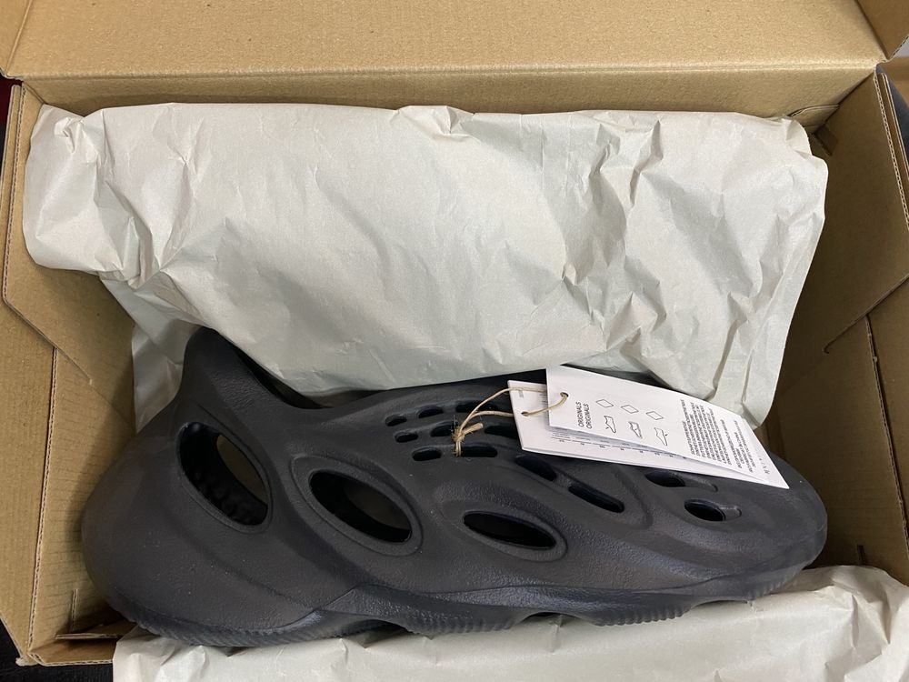 Yeezy Foam RNNR 42 цветове - MX Cinder, Onyx, Clay Taupe, Mineral Blue