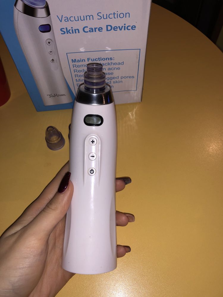 Vacuum Suction 4in1: Skin Care Device