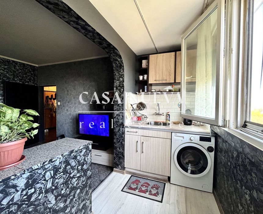 Продава се Тристаен апартамент в София, Фондови жилища - 67 кв.м за 2150 €/кв.м - Снимка #5