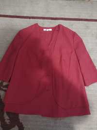 Bluza rosie mărimea (Romania)