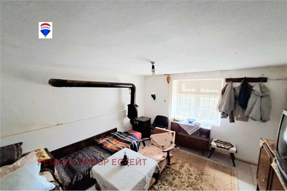 Продава се Къща в Борово - 120 кв.м за 159 €/кв.м - Снимка #2