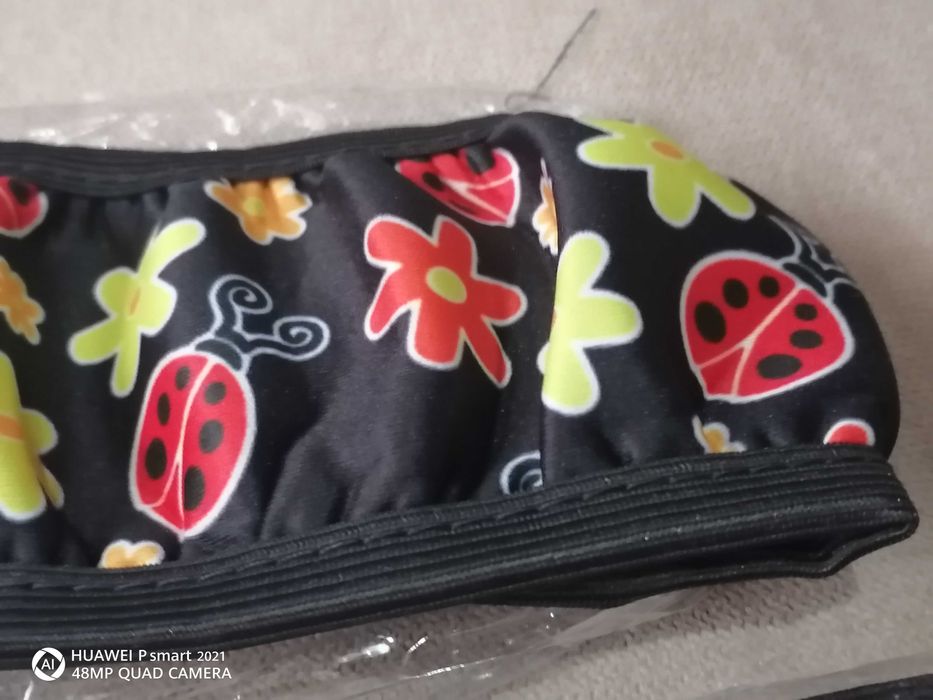 Велурен калъф на цветя и звезди за волан на женски автомобил