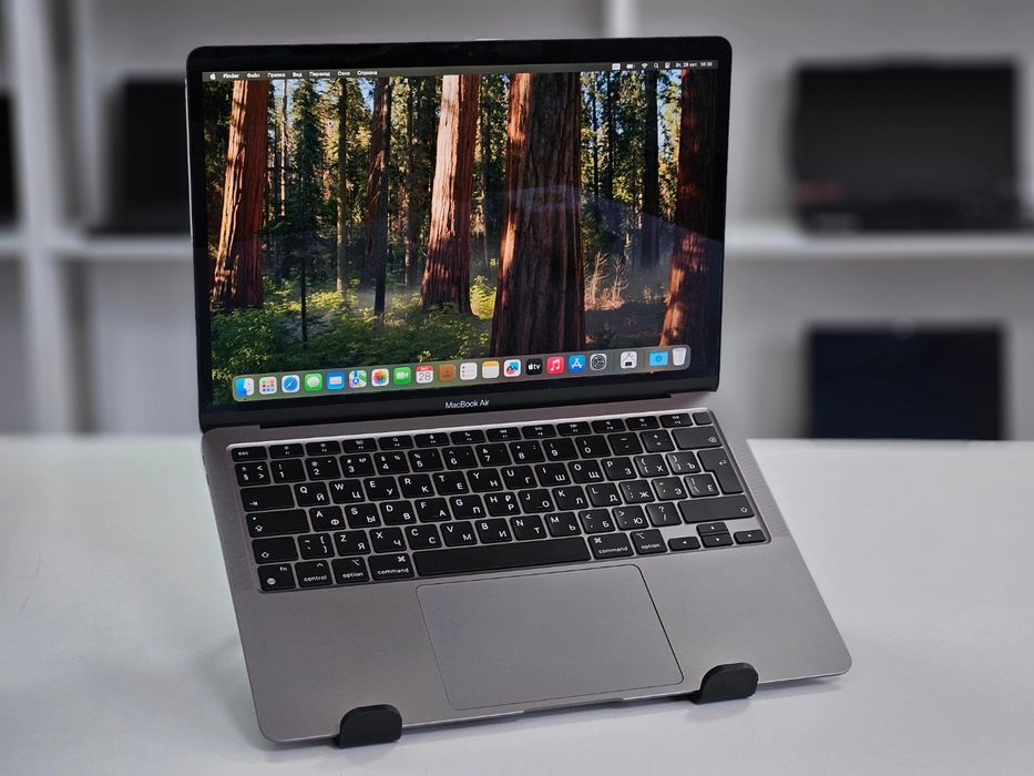 Стильный ноутбук Apple MacBook Air 13 2020 - Apple M1/8GB/256GB/M1