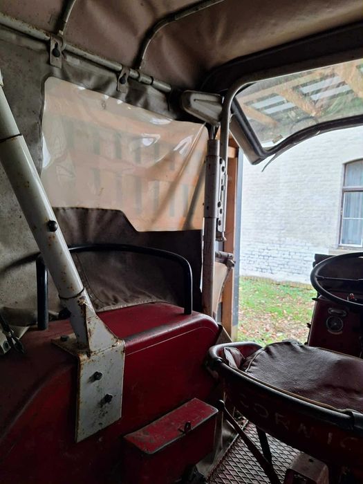 Tractor McCormick D215