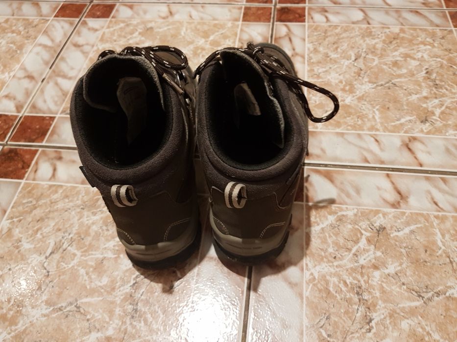 ghete si adidas sport gratis