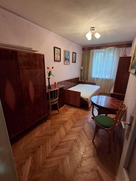 Inchiriez 2 camere George Enescu zona catedrala