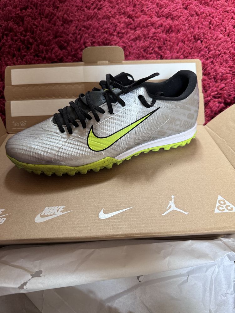 De vanzare Nike Mercurial Vapor Chrome Mettalic suze 40.5