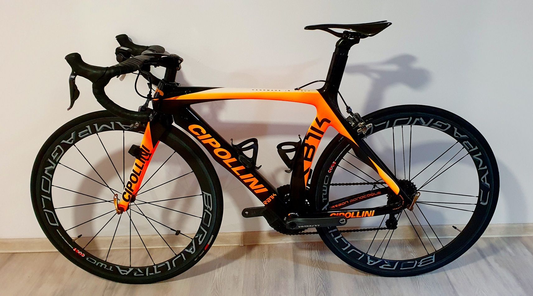 Cipollini cursiera full Carbon Handmade Ultegra DI2 campagnolo bora