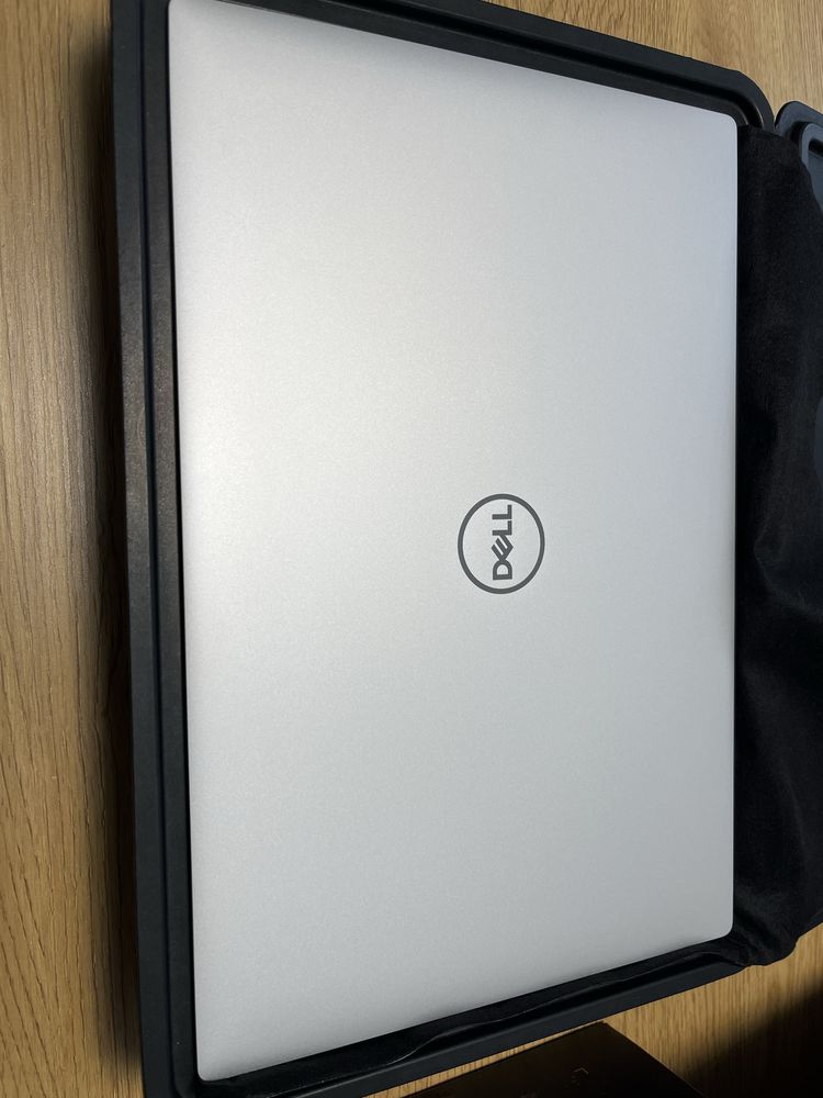 Нов! Лаптоп Dell XPS 14 / 16gb ram/512ssd/intel ultra 7