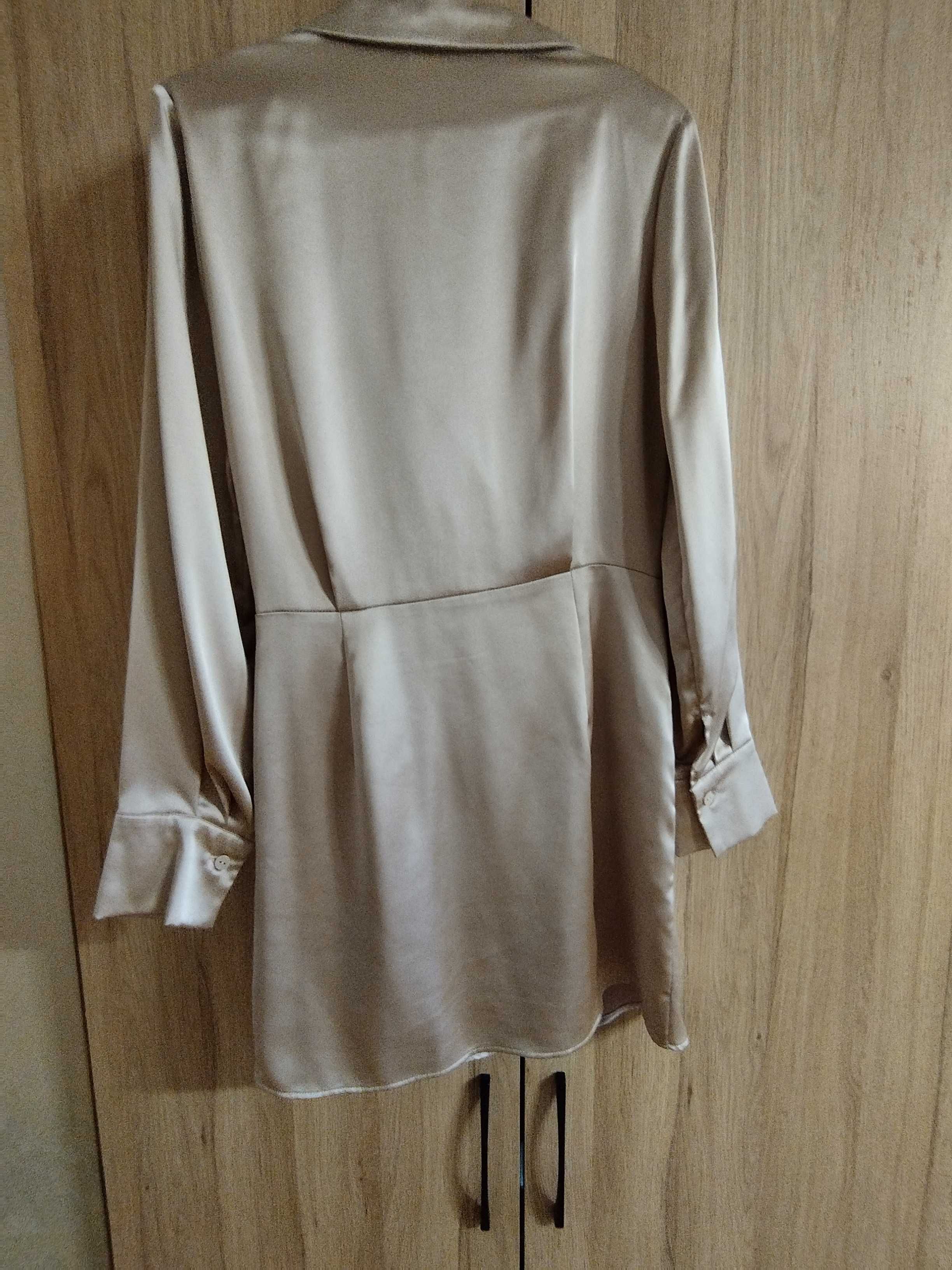Златиста рокля Stradivarius