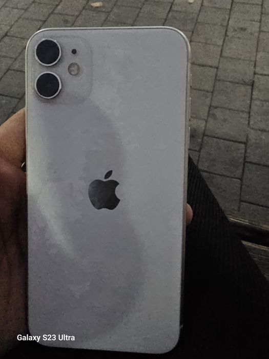 Iphone 11 продам