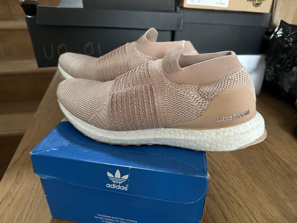 Adidasi ultraboost Continental