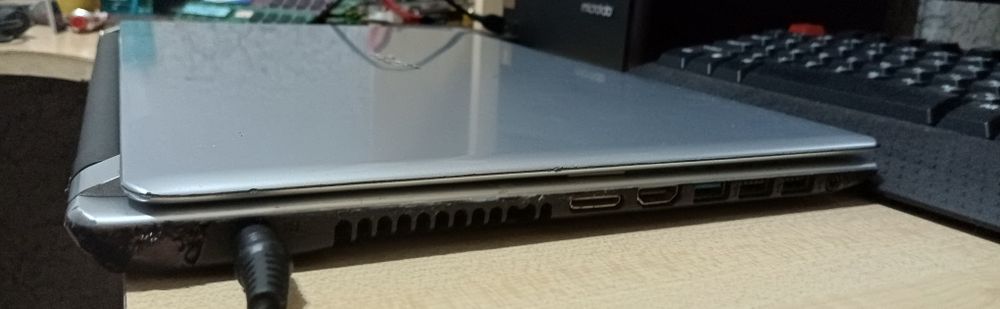 Игровой ACER 15,6"/CORE i5-2467M/DDR3 2GB/500GB HD/GeFORCE GT 620M 1GB