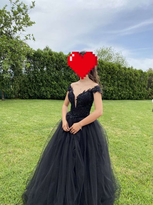 Бална рокля с обръч S размер