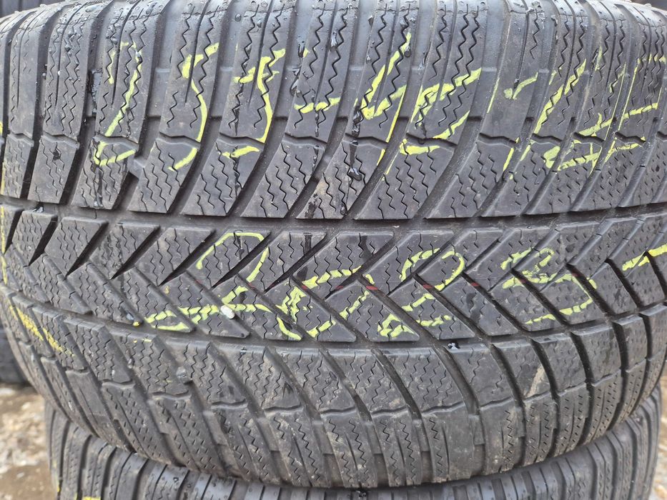 2 Anvelope de IARNA - 255/40/18 - Bridgestone Stare F BUNA DOT 2023