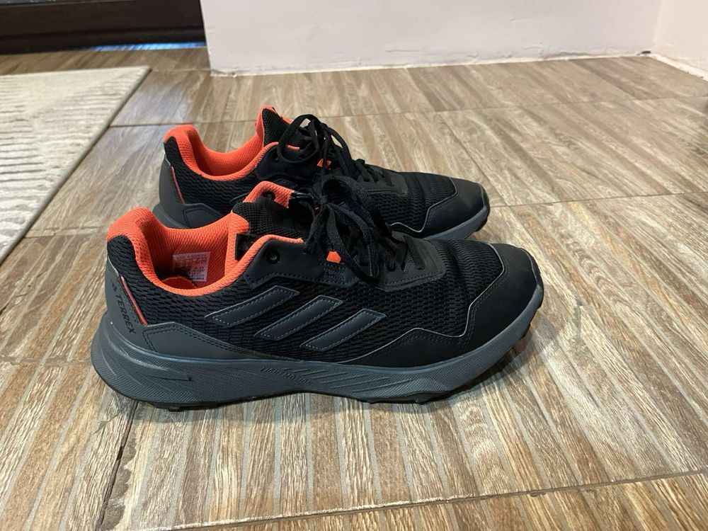Нови мъжки маратонки Adidas terex 44.2/3.Стелка 28.5 см